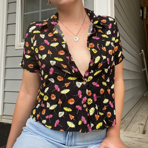 cropped button down - Picture 2 of 3